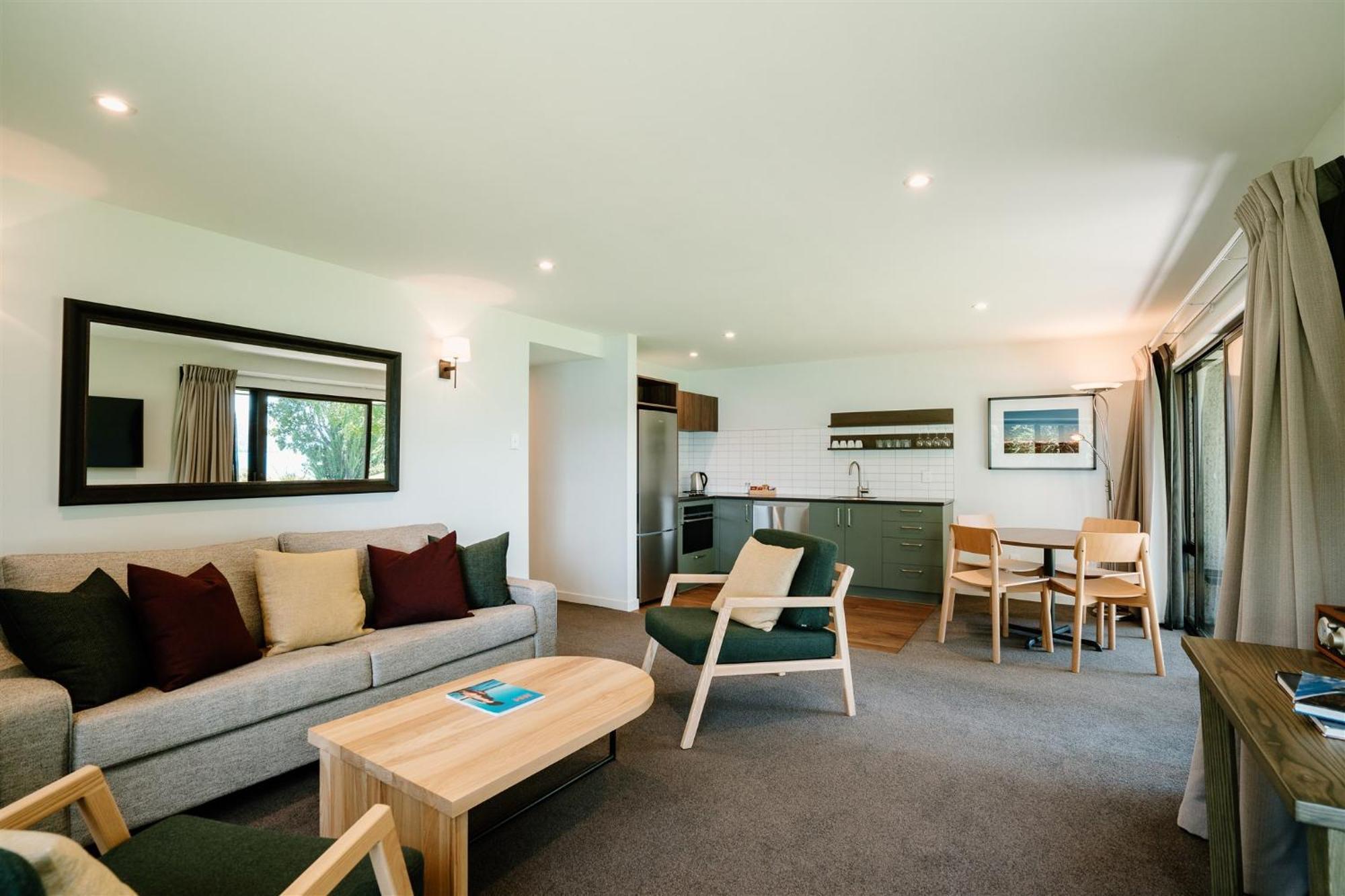 Edgewater Hotel Wanaka Extérieur photo