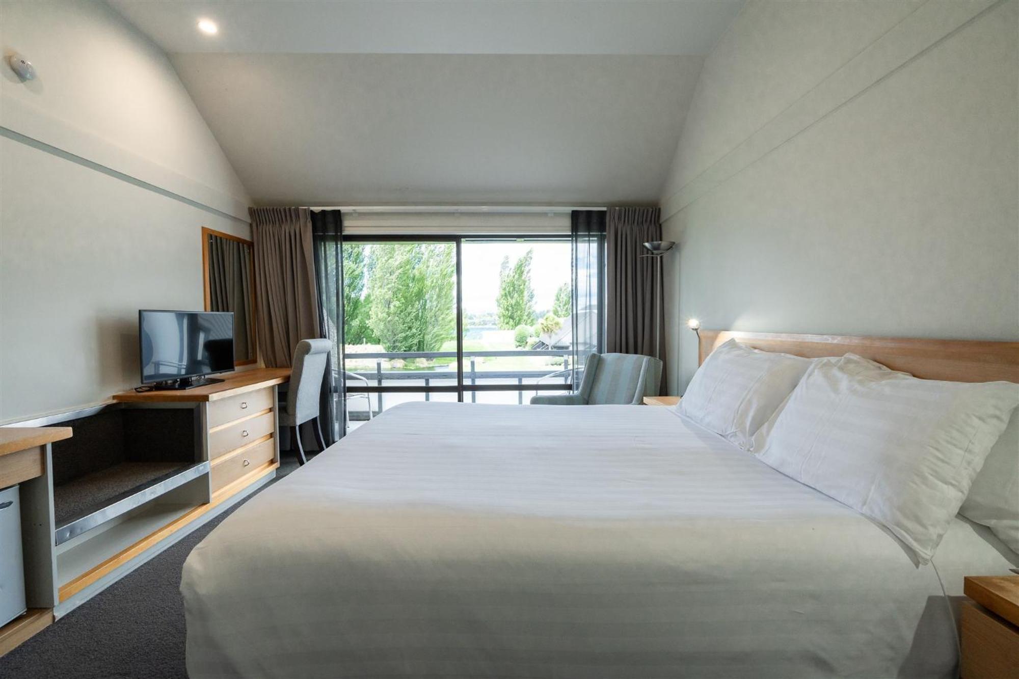 Edgewater Hotel Wanaka Extérieur photo