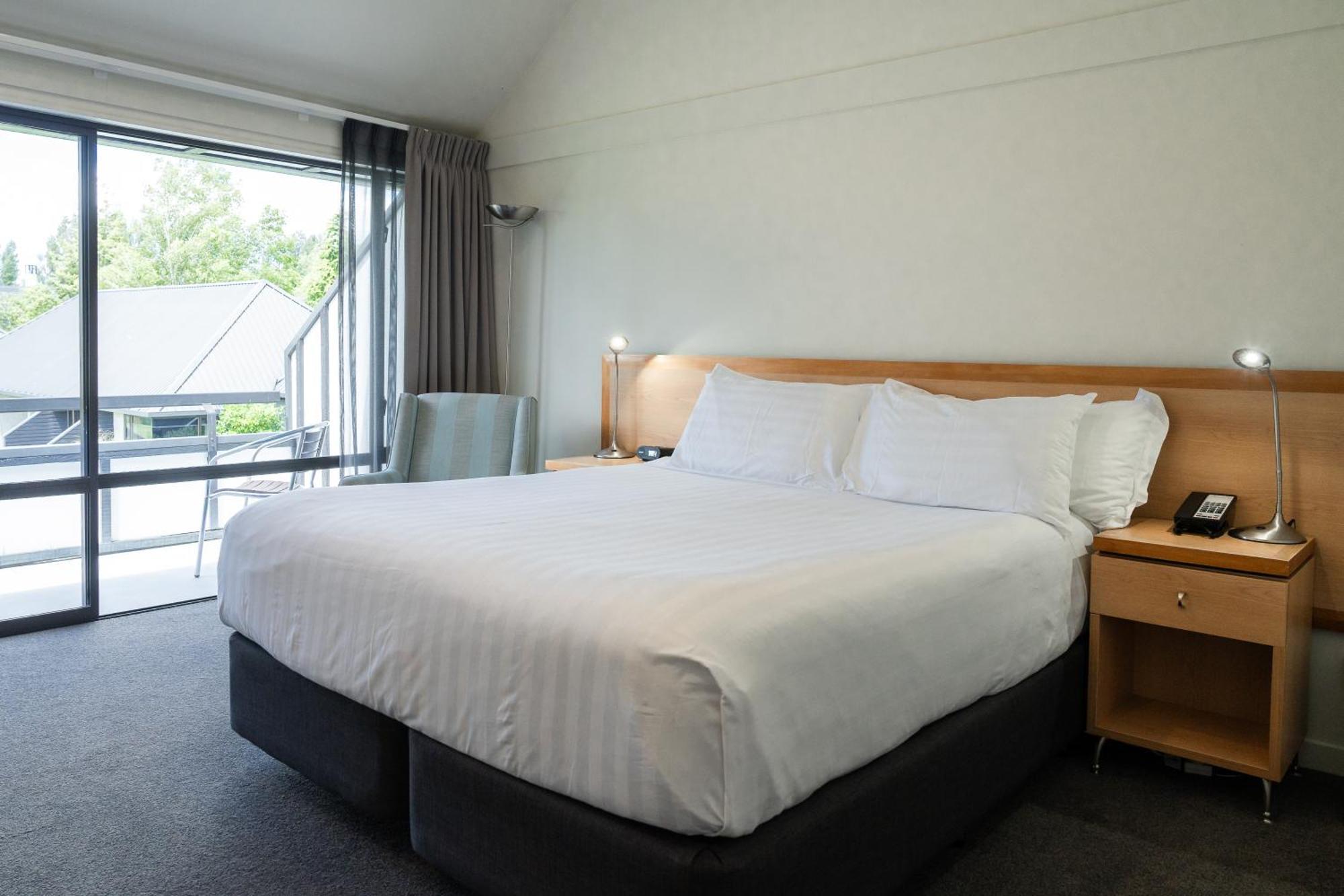 Edgewater Hotel Wanaka Extérieur photo